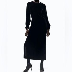 Zara - Black Velvet Long-Sleeve Midi Dress with Leg Slit
